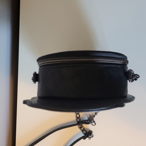 Danielle Nicole The Nightmare Before Christmas Deadly Night Shade Xbody Bag NWOT - Picture 6 of 9